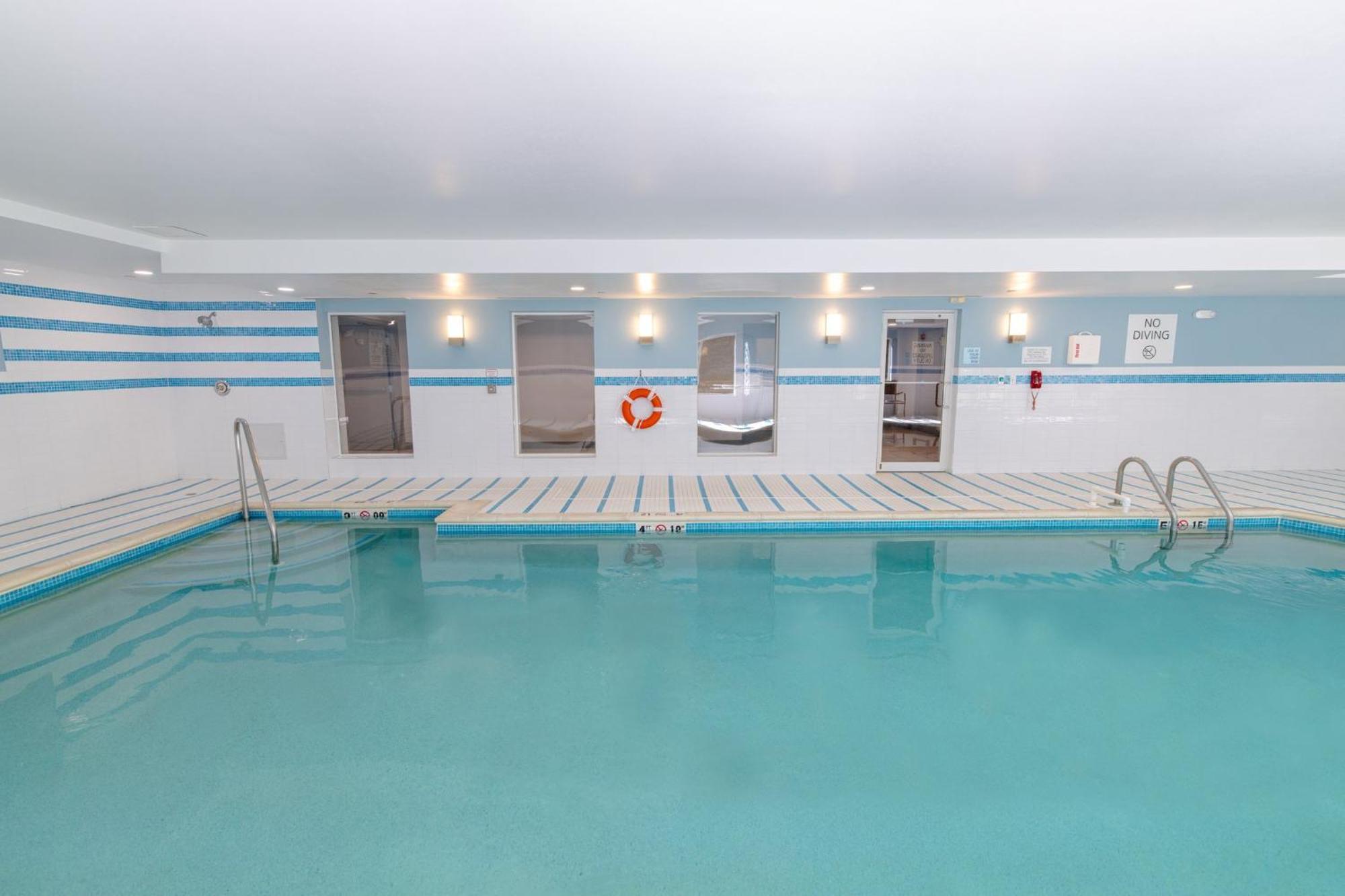 Holiday Inn Express - Neptune By Ihg Exteriér fotografie