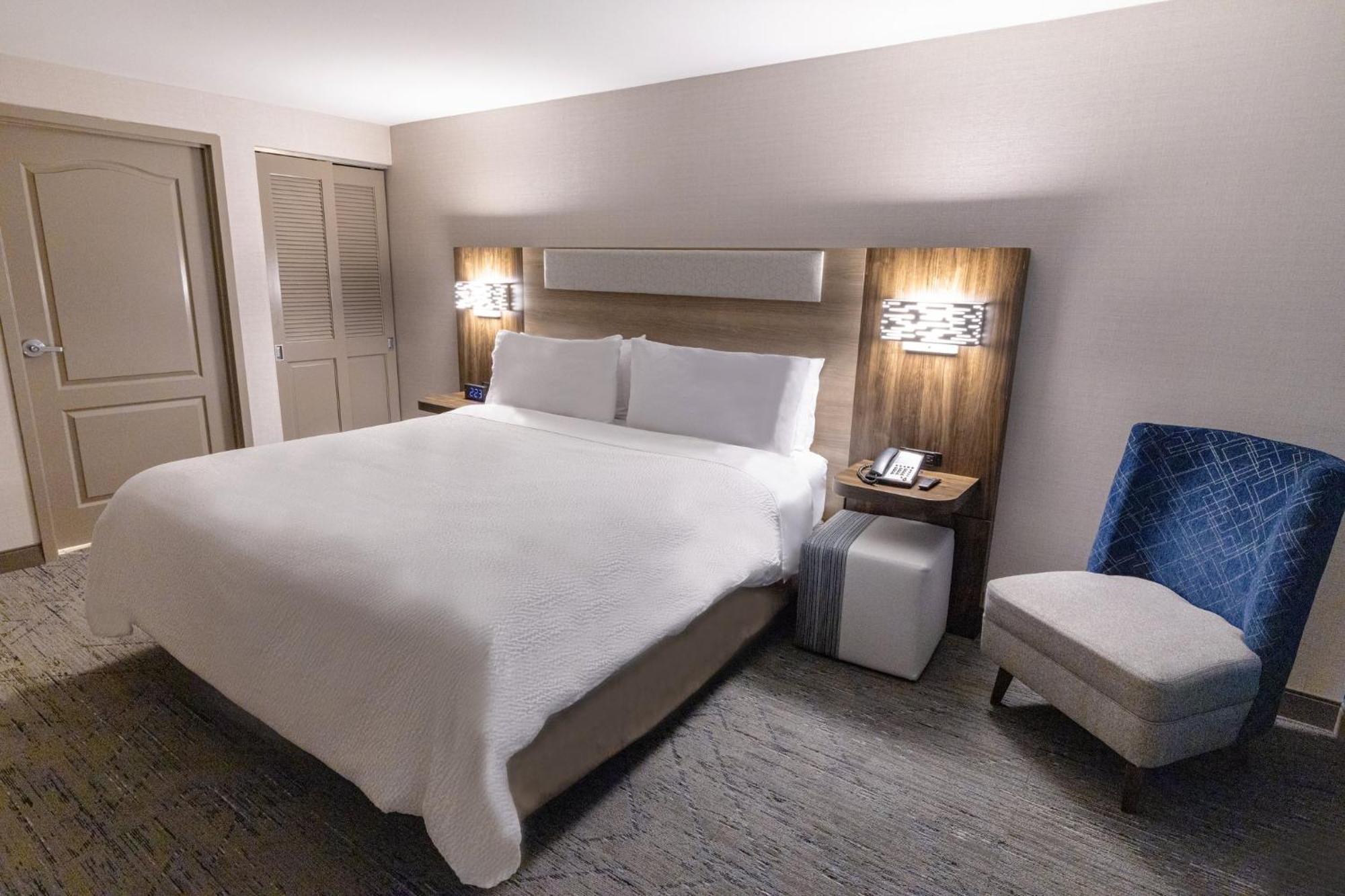 Holiday Inn Express - Neptune By Ihg Exteriér fotografie